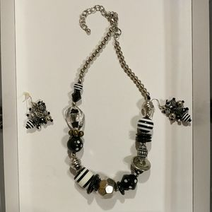 Women's Necklace and earring set black and white